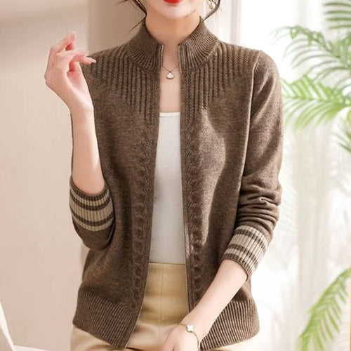 Anne Rollkragen-Cardigan