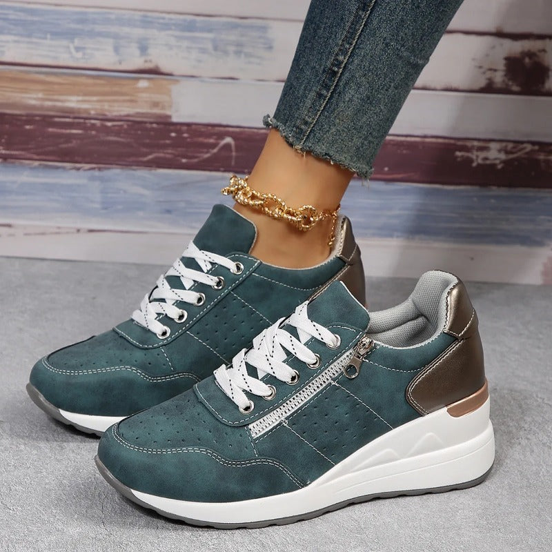 Bella Sneaker